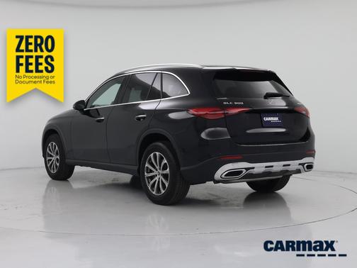 Black 2024 Mercedes-Benz GLC 300