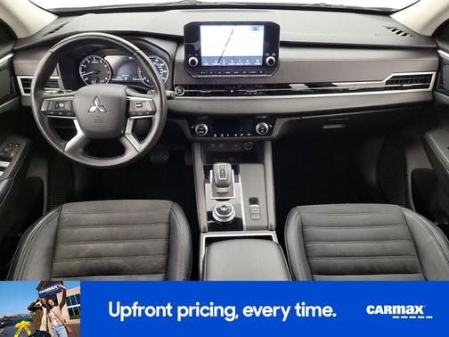 2022 Mitsubishi Outlander SE