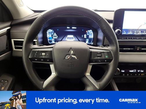 2023 Mitsubishi Outlander SE