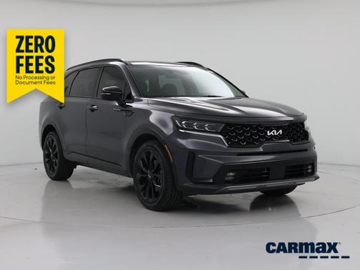 Gray 2023 Kia Sorento SX