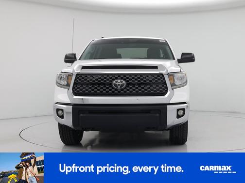 White 2018 Toyota Tundra SR5