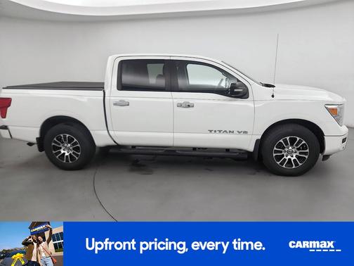 2020 Nissan Titan SV