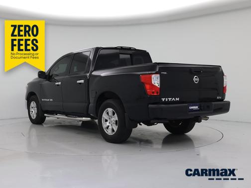 Black 2018 Nissan Titan SV