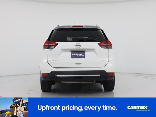 White 2017 Nissan Rogue SV