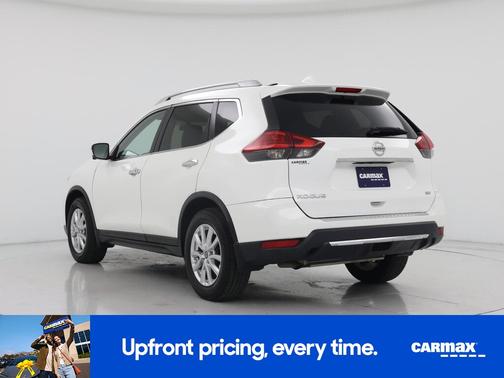 White 2017 Nissan Rogue SV