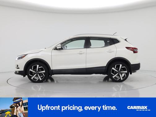 White 2021 Nissan Rogue Sport SL