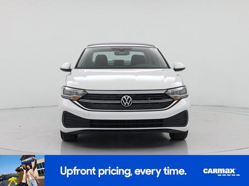 White 2024 Volkswagen Jetta SE