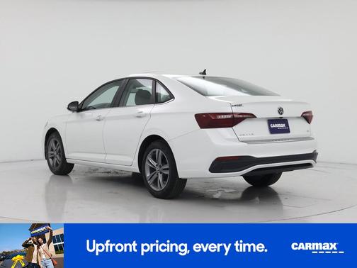 White 2024 Volkswagen Jetta SE
