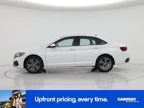 White 2024 Volkswagen Jetta SE