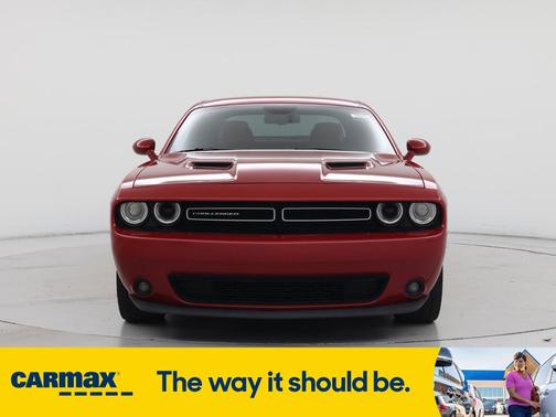 2016 Dodge Challenger SXT Plus