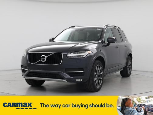 2017 Volvo XC90 T6 Momentum