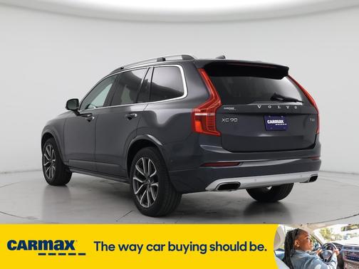 2017 Volvo XC90 T6 Momentum