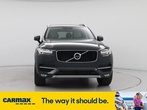 2017 Volvo XC90 T6 Momentum