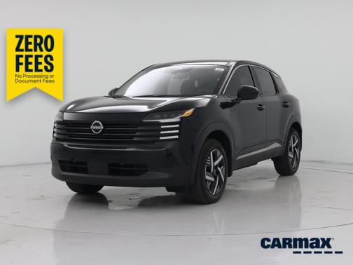 Black 2025 Nissan Kicks SV