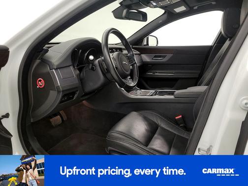 2016 Jaguar XF R-Sport