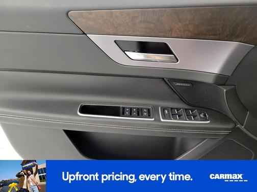 2016 Jaguar XF R-Sport