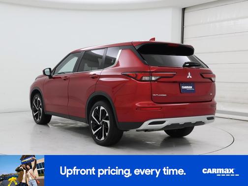 Red 2024 Mitsubishi Outlander SE