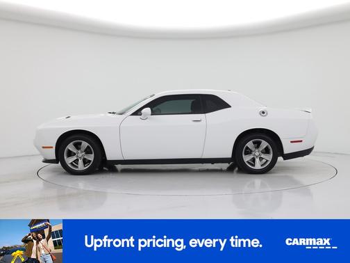 White 2019 Dodge Challenger SXT