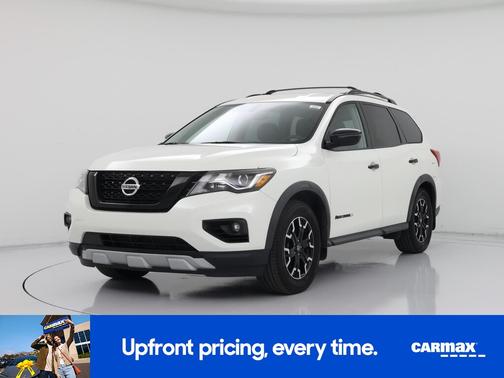 2020 Nissan Pathfinder SV