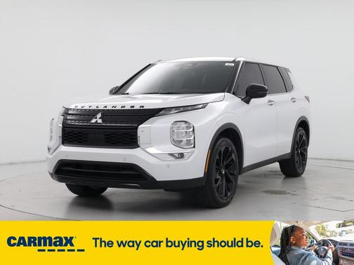 2023 Mitsubishi Outlander SE Black Edition