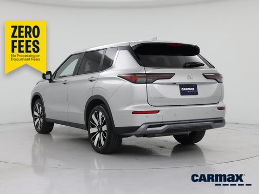 Silver 2025 Mitsubishi Outlander SE