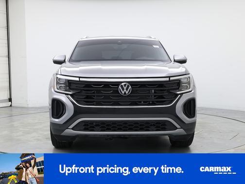2024 Volkswagen Atlas Cross Sport SE w/Tech