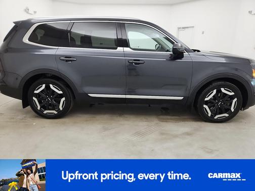 Gray 2023 Kia Telluride EX