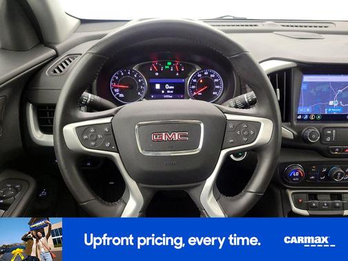 White 2022 GMC Terrain SLT