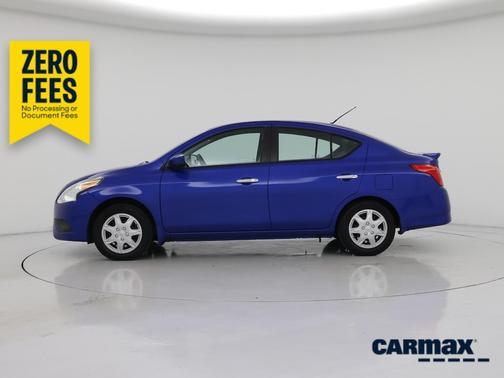 Blue 2016 Nissan Versa SV