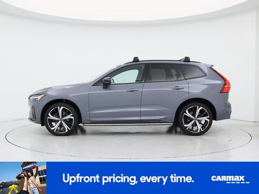 2022 Volvo XC60 B5 R-Design