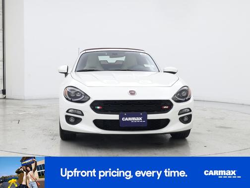 2018 FIAT 124 Spider Lusso Red Top Edition