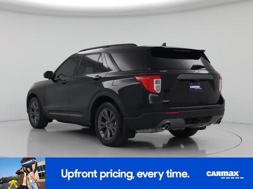 Black 2022 Ford Explorer XLT