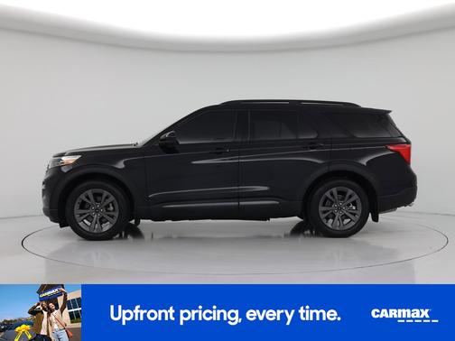 Black 2022 Ford Explorer XLT
