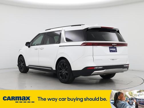2024 Kia Carnival SX