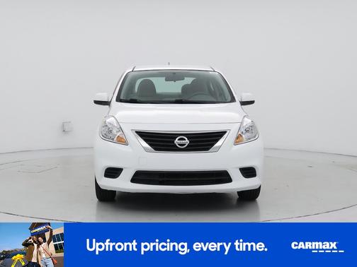 White 2014 Nissan Versa SV