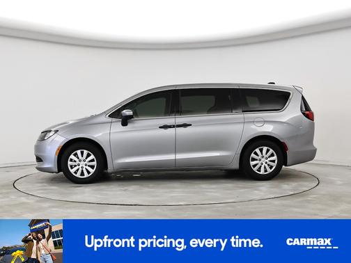 2021 Chrysler Voyager L