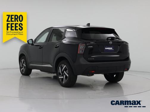 Black 2025 Nissan Kicks SV