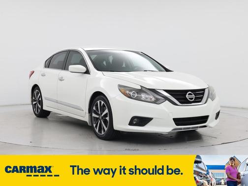 2016 Nissan Altima SR
