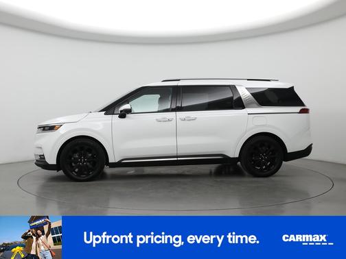 2024 Kia Carnival SX