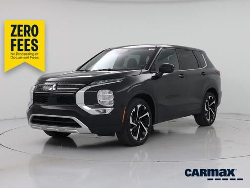 Black 2023 Mitsubishi Outlander SE