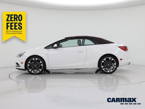 White 2018 Buick Cascada Premium