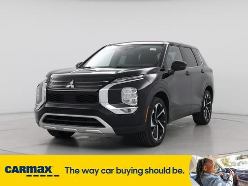 2023 Mitsubishi Outlander SE