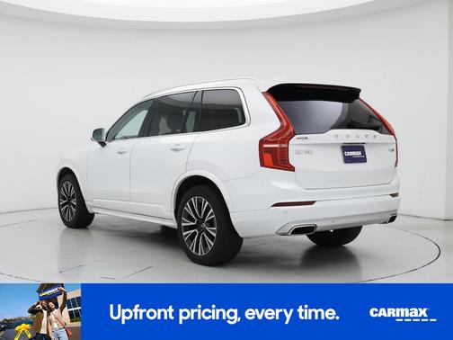 2021 Volvo XC90 T6 Momentum