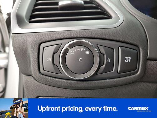 Silver 2020 Ford Edge SE