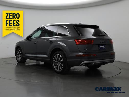 Gray 2018 Audi Q7 Premium Plus