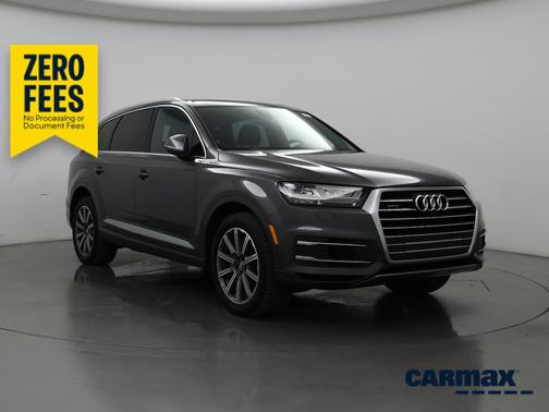 Gray 2018 Audi Q7 Premium Plus
