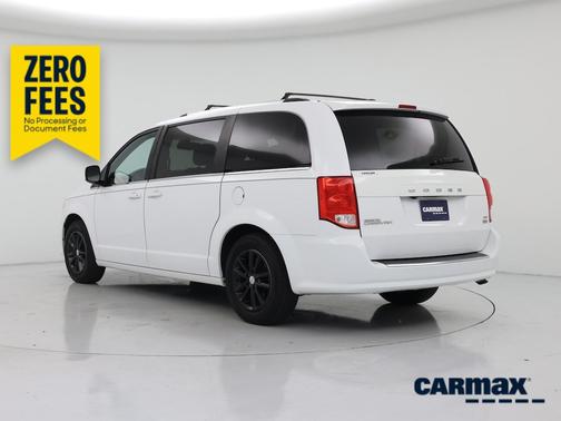 White 2018 Dodge Grand Caravan SXT