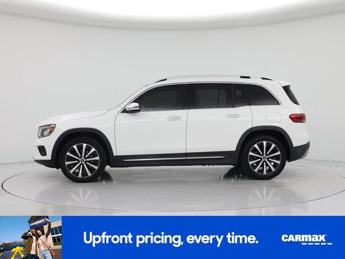 White 2022 Mercedes-Benz GLB 250