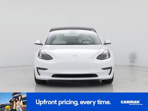 White 2022 Tesla Model 3