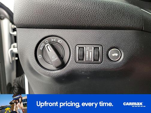 2018 Dodge Challenger SXT Plus